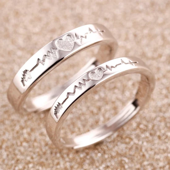 Bague de couple ajustable avec lettres d'amour en argent sterling 925